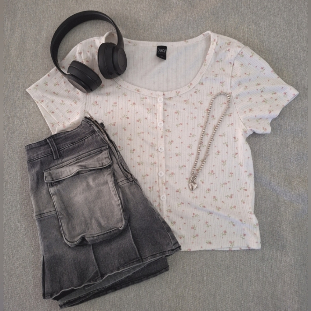 Coquette flower tee ₊˚⊹౨ৎ ₊˚⊹